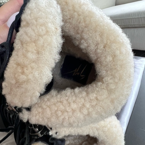 Giuseppe Zanotti Shearling lined Wedge Sneaker 7.5 Like New - Picture 10 of 10